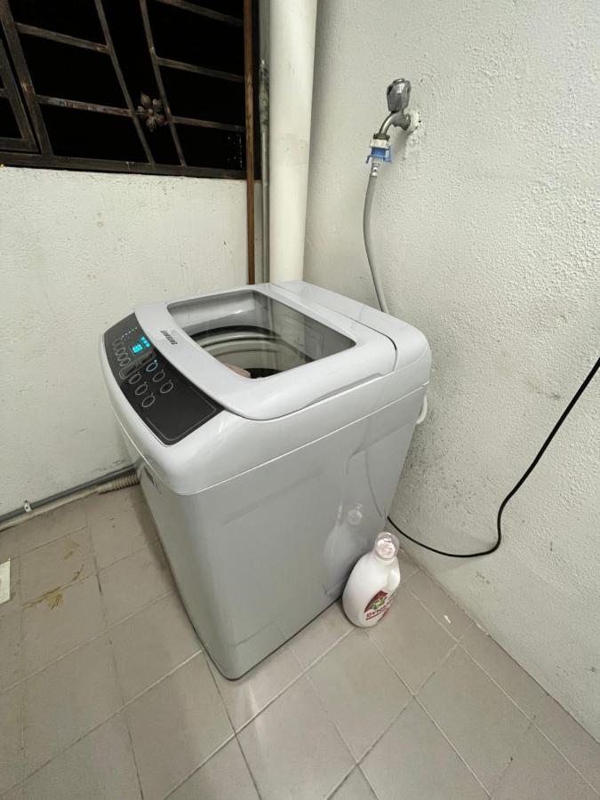 Tropika Homestay Bangi With 3 Bedrooms Kajang Zewnętrze zdjęcie